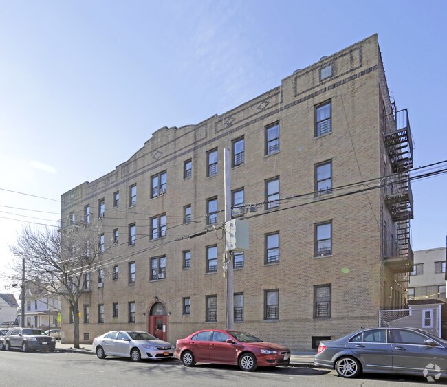 Building Photo - 89-32 138th St