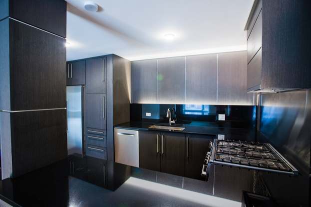 Building Photo - 2400 Archbury Ln