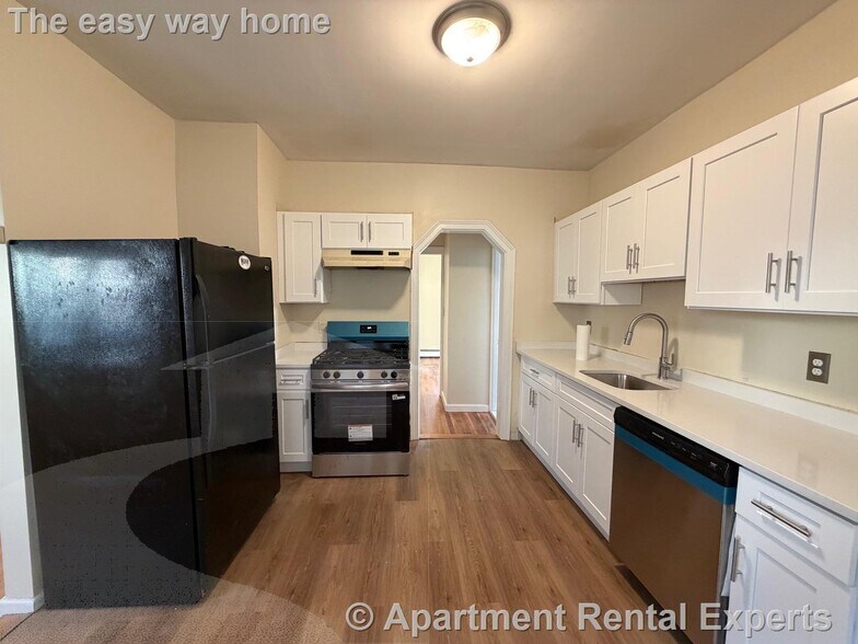 Primary Photo - 71 Winchester St