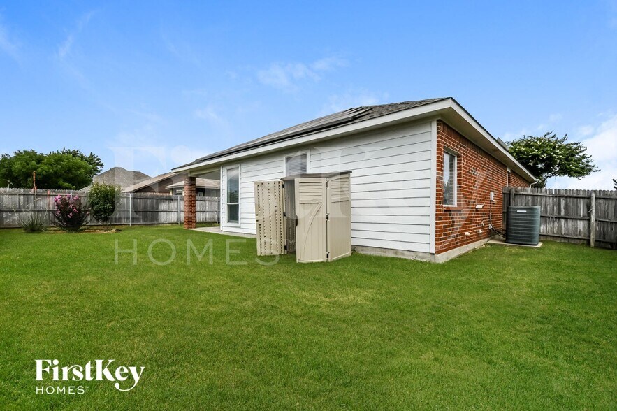 Building Photo - 1101 Vista View Dr