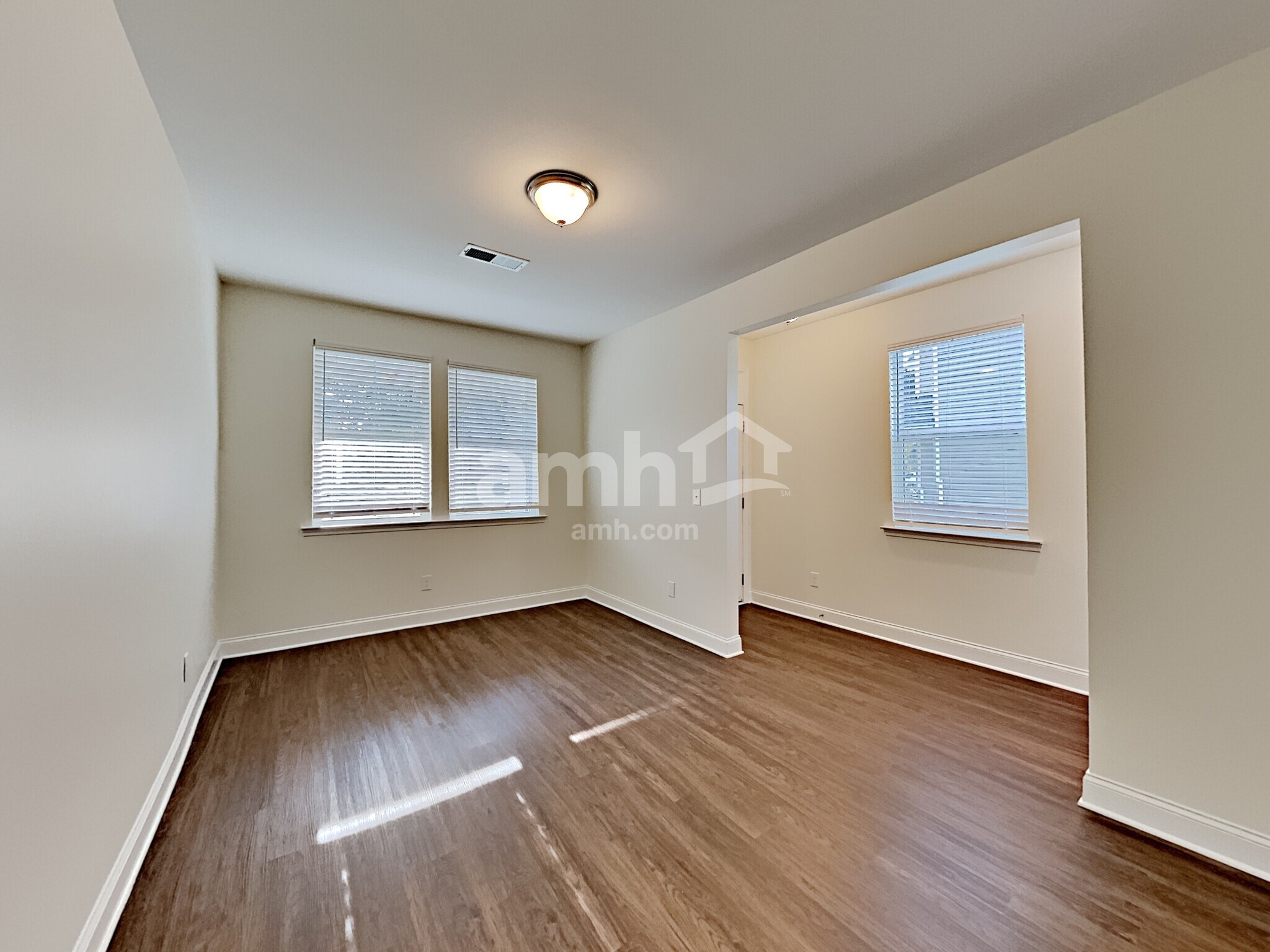 Building Photo - 251 Lake St