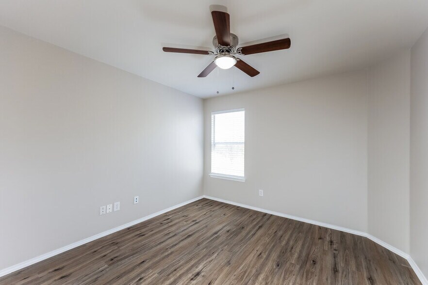 Building Photo - 12518 Millset Way