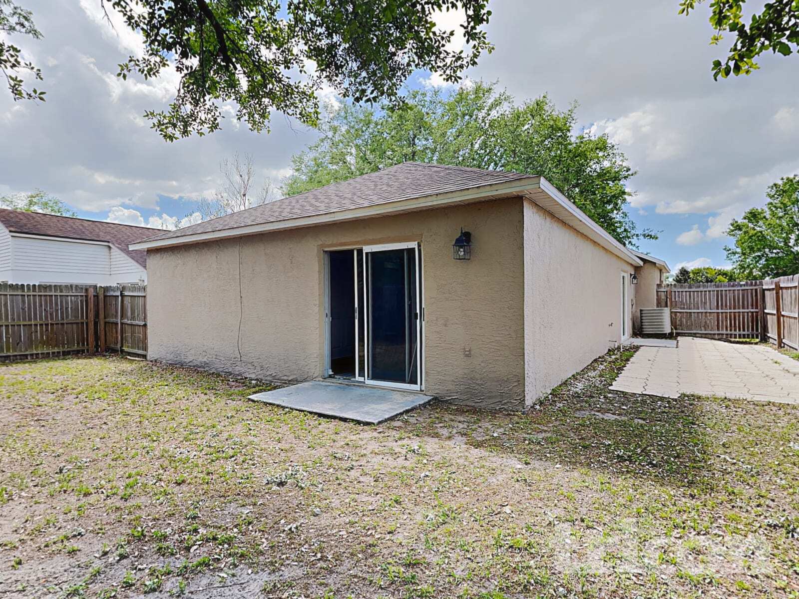 Building Photo - 353 Comfort Dr