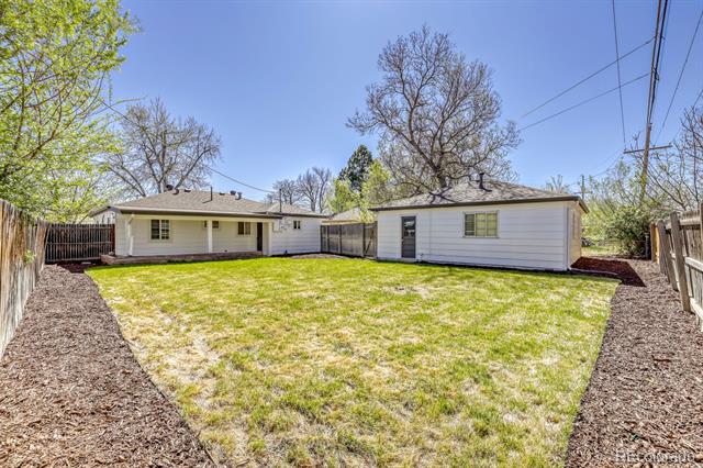 Building Photo - 1225 Xanadu St