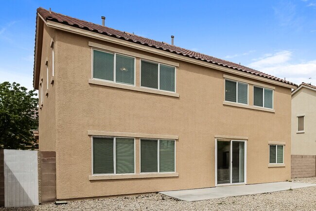 Building Photo - 3825 Alpine Track Ave