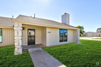 Building Photo - Three Bedroom with Garage and Patio in Owasso