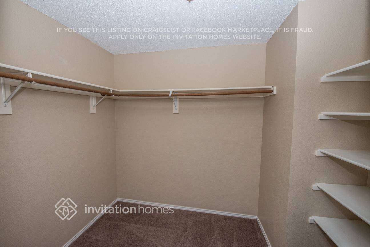 Building Photo - 7712 Regent Dr