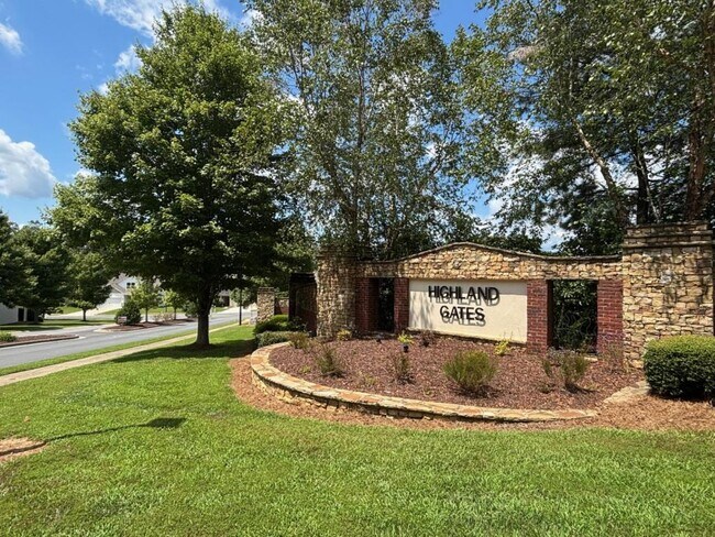 Building Photo - 4502 Highland Gate Pkwy