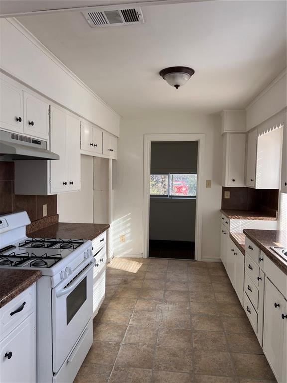 Building Photo - 2301 W Wedington Dr