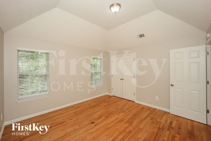 Building Photo - 3823 Riverview Ferry Crossing