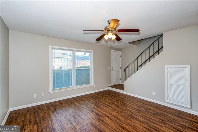 Building Photo - 2201 Walden Dr