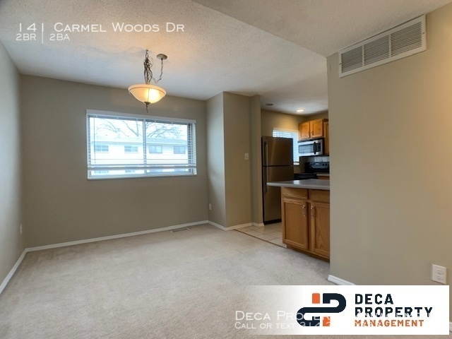 Building Photo - 2 Bedroom Condo