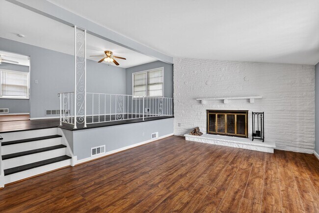 Building Photo - 77 Marsh Ave