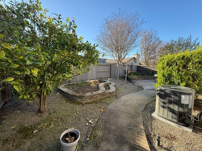 Building Photo - Beautiful 3bd/2ba Natomas Home with 2 Car Garage!