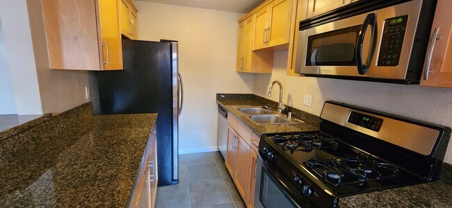Building Photo - 1 BR/ 1BA Condo in Mission Bay/Bay Ho