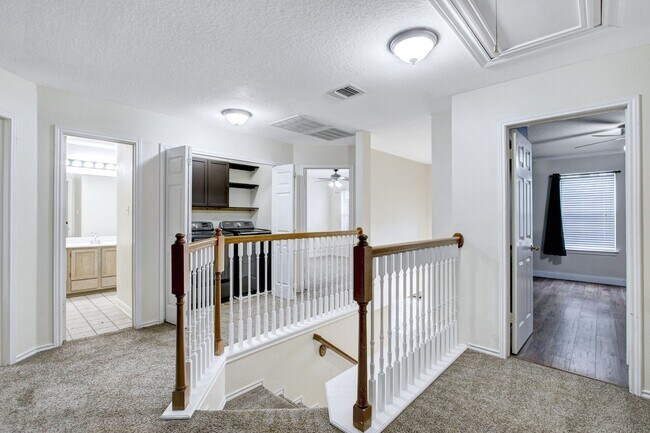 Building Photo - ***APPLICATION CURRENTLY UNDER REVIEW***MO...
