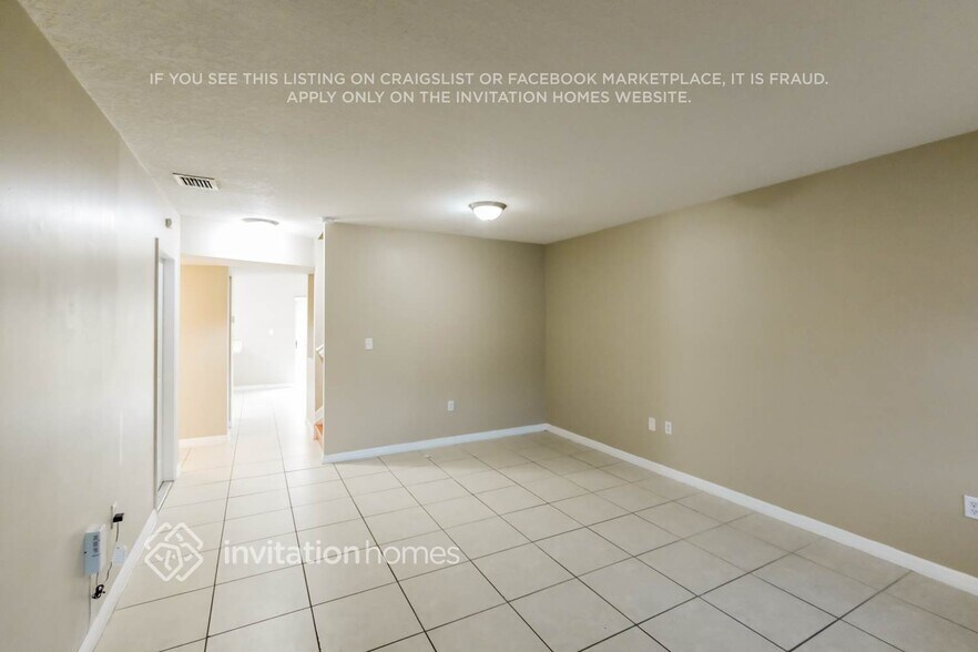 Building Photo - 5937 SW 163rd Ave