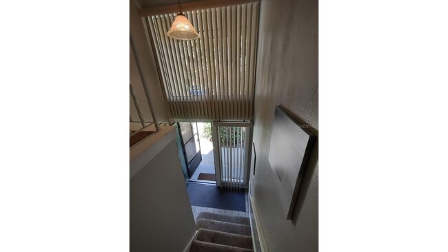 Building Photo - 16 Pinehurst Pl
