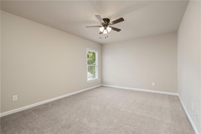 Building Photo - 6639 Trail Side Dr