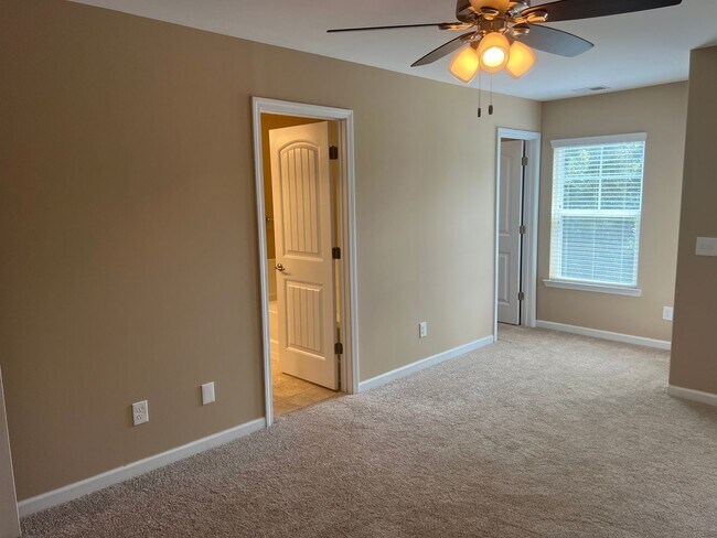 Building Photo - Lovely Home in Palmetto Pointe!-FREE Month Special!