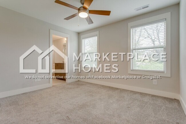 Building Photo - 2119 Herman St