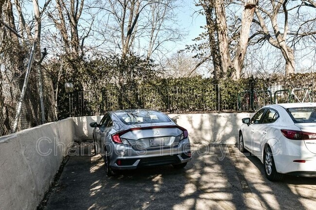 Building Photo - 2630 Adams Mill Rd NW