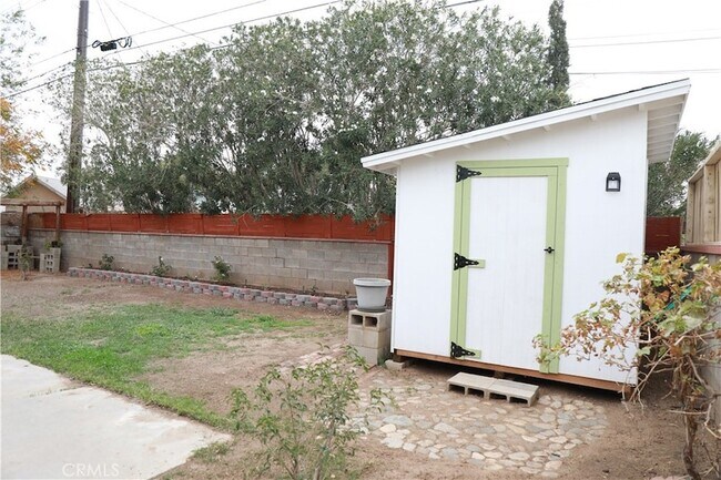 Building Photo - 38626 Frontier Ave