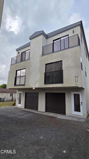 Building Photo - 917 N Ridgewood Pl