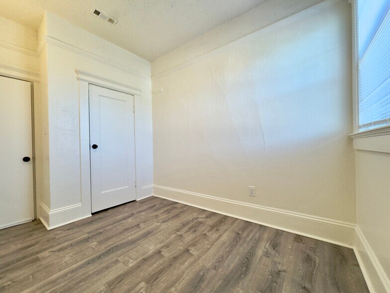 Building Photo - 3641 West St