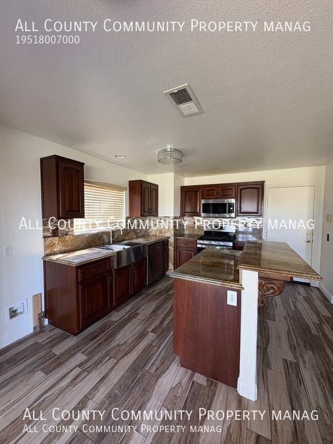 Building Photo - 26836 Hanford St