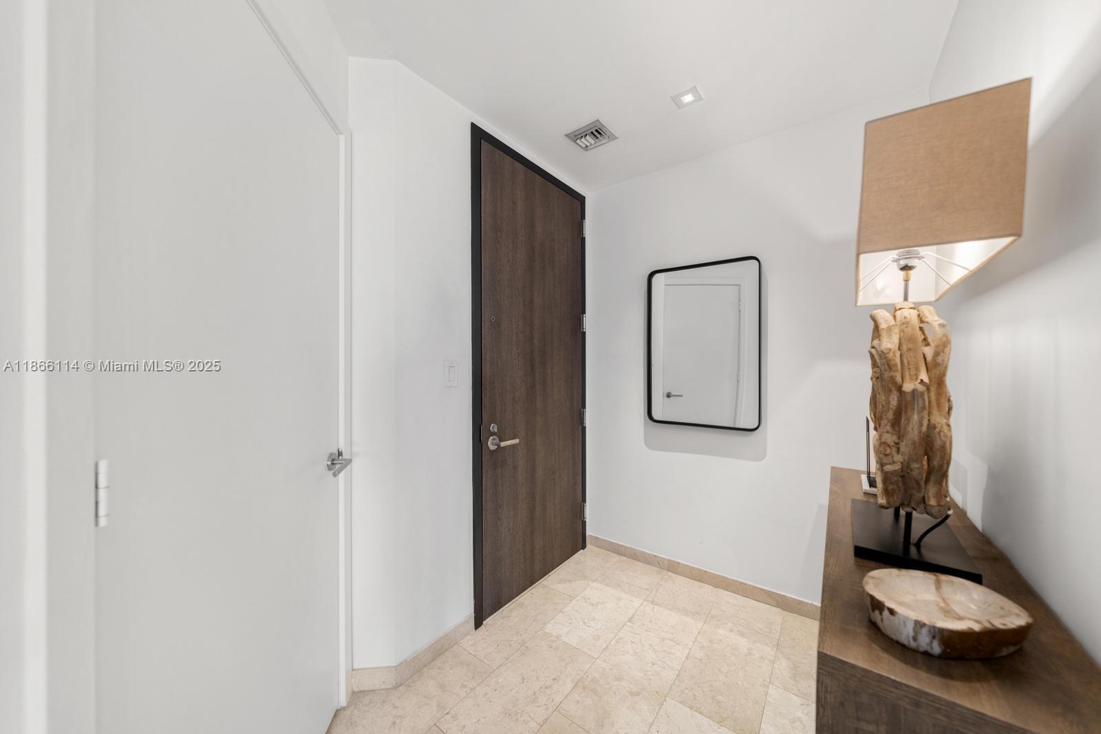 Building Photo - 88 SW 7th St