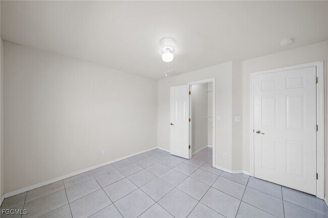 Building Photo - 1205 SW 14th Terrace