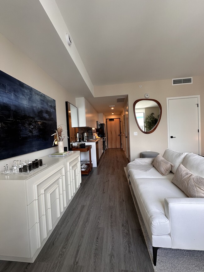 Building Photo - 264 NW 31st St