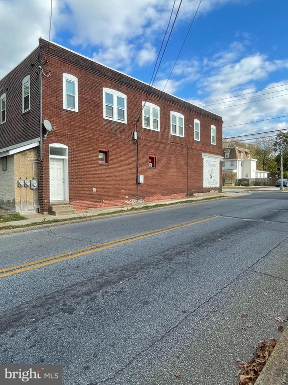 Building Photo - 7701 Park Ave