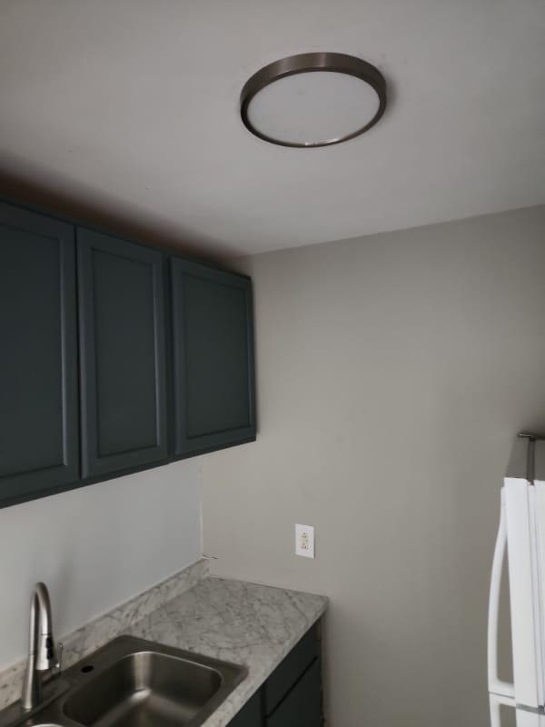 Building Photo - 20-60-60 S Linden Rd