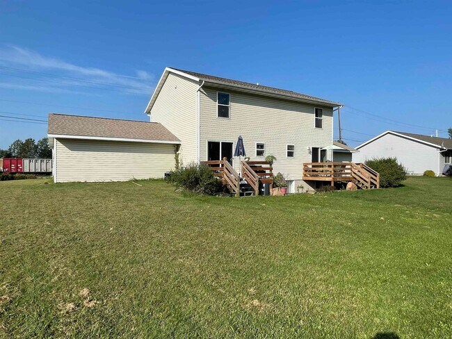 Building Photo - 1933 Northwestern Ave