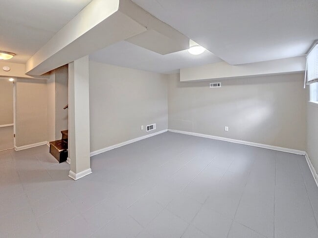 Building Photo - 4-Bedroom Ranch in the Heart of Atlanta – ...