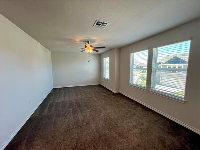 Building Photo - 2907 Salvidar Bend