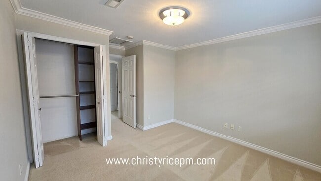 Building Photo - 395 101st Ave SE