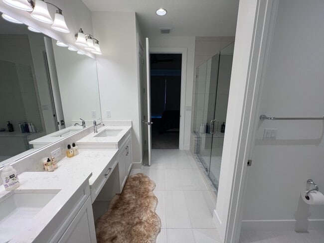 Building Photo - 5252 Beckman Ter