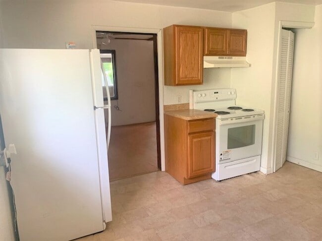 Building Photo - 2 Bedroom/1 bath house in Carlin with garage