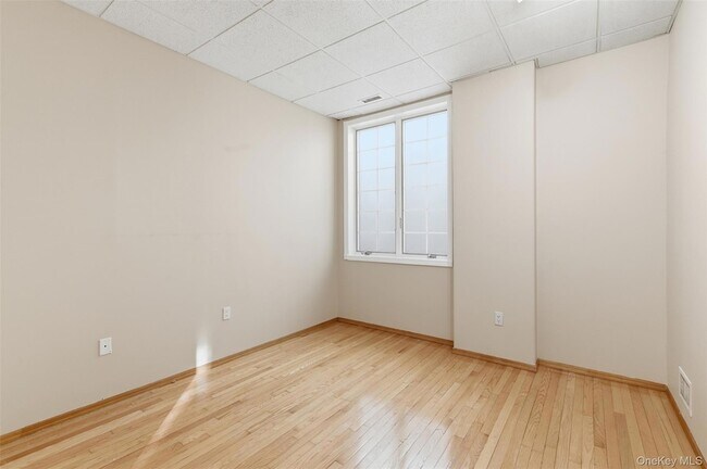 Building Photo - 248 Depew Ave