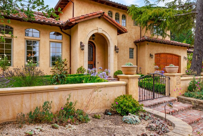 Building Photo - 3317 Taylor Rd