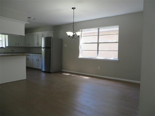 Building Photo - 4655 Old Anderson Ln