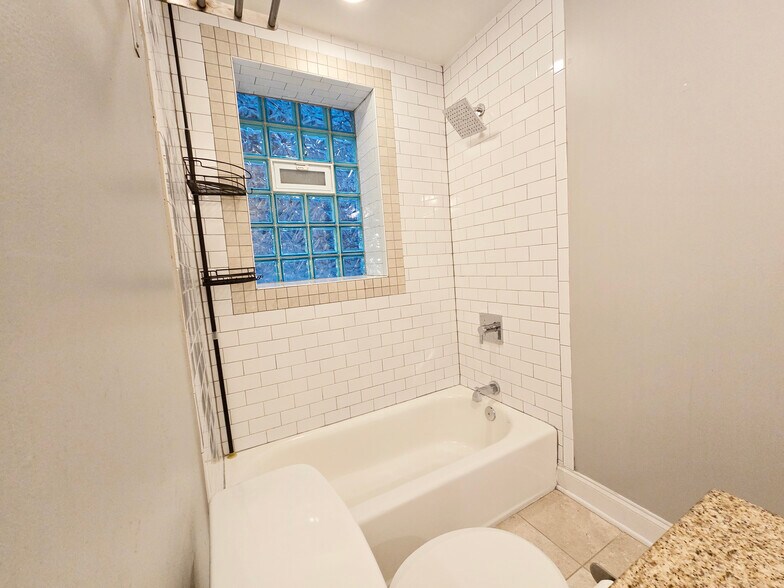 Building Photo - 1360 W Estes Ave