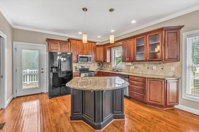 Building Photo - 1145 Cranberry Ct
