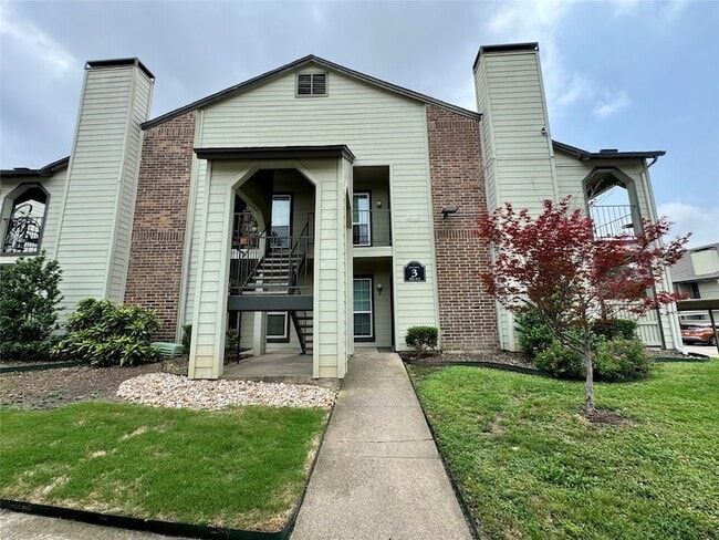 Building Photo - 5981 Arapaho Rd