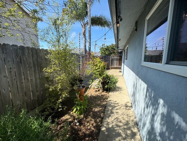 Building Photo - 1486 Atlantic City Ave