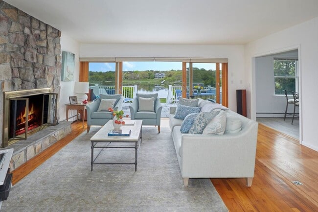 Building Photo - 53 Far Pond Rd