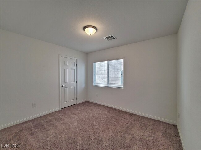 Building Photo - 7736 S Westwind Rd